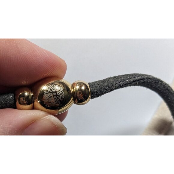 Modern Qudo Shimmery Grey Suede Wrap Bracelet - Picture 6 of 8